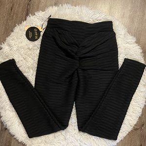 Scrunch butt leggings